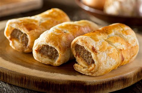 Keeping Sausage Rolls Warm and Delicious All Through Lunch